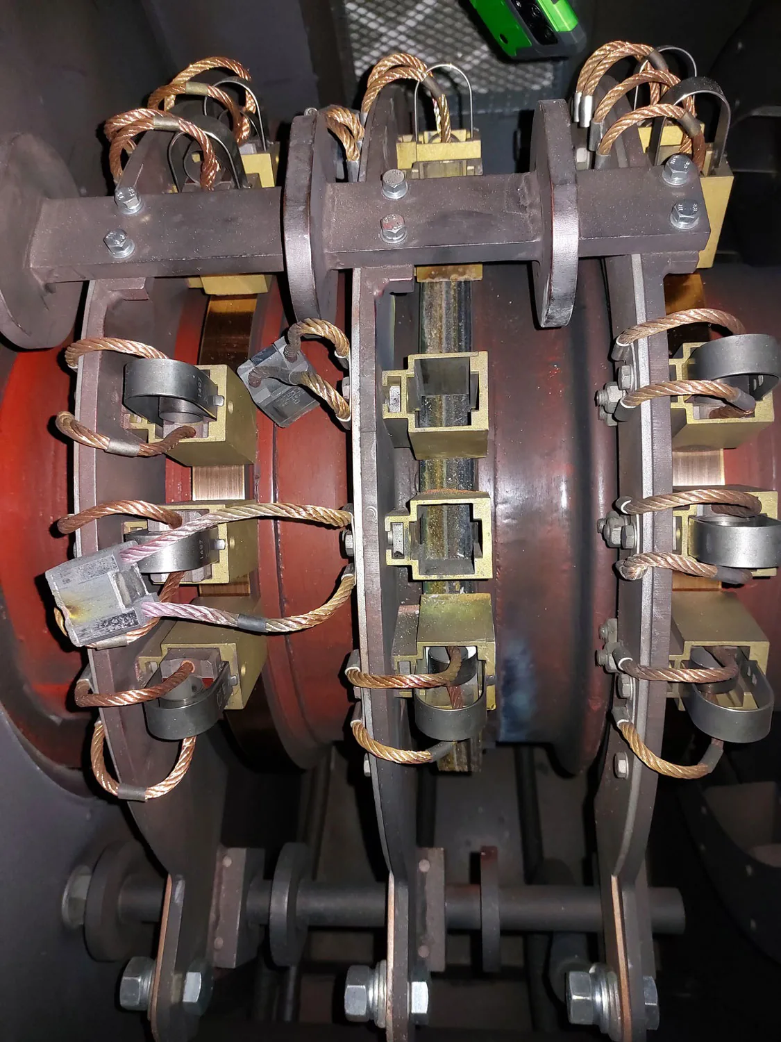 close up of slip rings